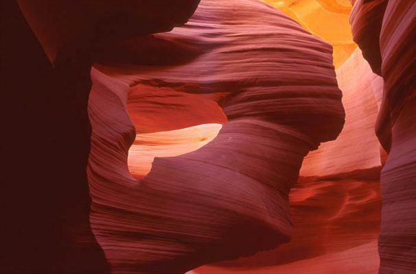 Antelope Canyon
Ein Arch im Lower Antelope Canyon
Schlüsselwörter: Antelope Canyon