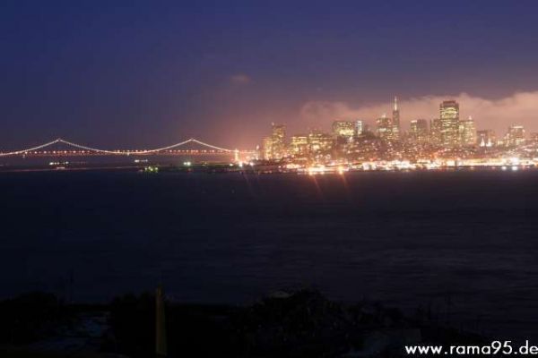 San Francisco bei Nacht von Alcatraz aus
Schlüsselwörter: San Francisco, Skyline, Alcatraz