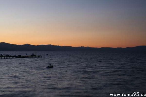 Sonnenuntergang am Lake Tahoe
Schlüsselwörter: Sunset, Lake Tahoe, Sonnenuntergang