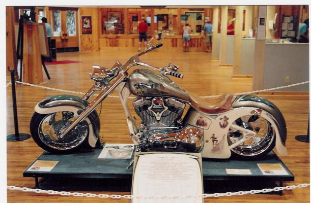 bike
im Visitor Center von Crazy Horse, kann gewonnen werden (das bike, nicht das Visitor Center)
