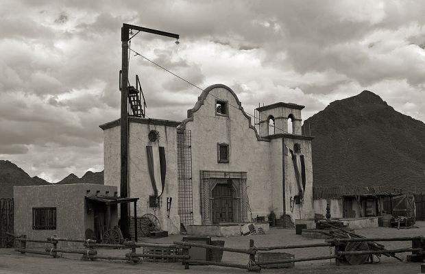 OldTucson02.jpg