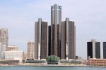 Renaissance Center Detroit (Blick von Kanada)