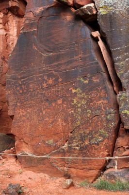 IMG_0284_V_Bar_V_Heritage_Site_Petroglyphs_forum.jpg