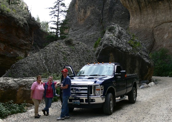 Crazy Woman Canyon in den Big Horn Mountains
Willard, ein amerikanischer Rentner, lud uns zu einer Fahrt mit seinem Pick-up durch den Crazy Woman Canyon ein
