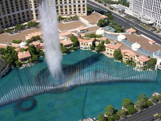 Wasserspiele beim Hotel Bellagio
Blick vom Eifelturm des Hotels Paris
