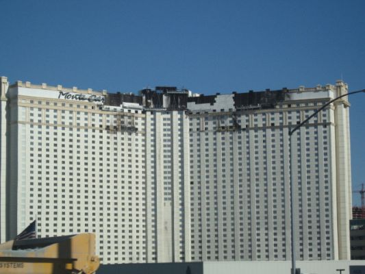 Feuer und Eis - Las Vegas und Nationalparks 2008
Monte Carlo nach dem Brand

