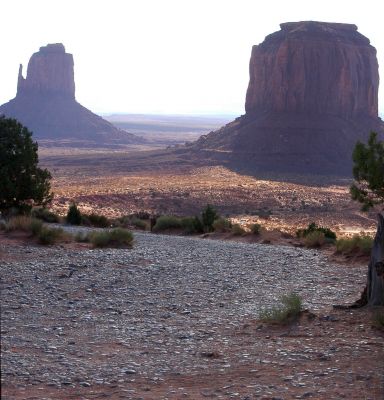 Kieselsteinweg Mitten View Cam Ground im Monument Valley
