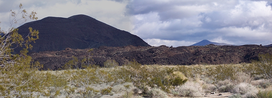 Mojave National Preserve
Gebiet der Cinder Cones zwischen Baker und Kelso
