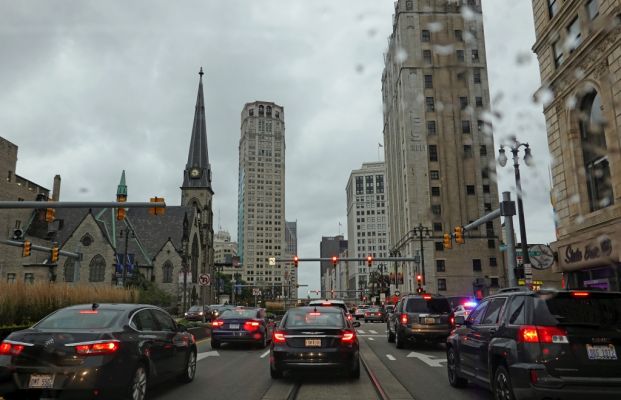 DSC07416 Detroit Woodward Ave David Broderick Tower St Johns_k

