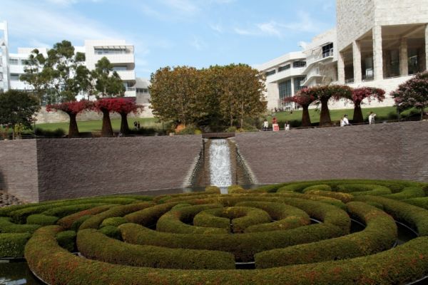 IMG_3903_DxO_raw_Los_Angeles_Getty_Center_Garten_Maze_Pond_Forum.jpg
