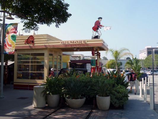 P1070685_DxO_Los_Angeles_Farmers_Market_alte_Tankstelle_Forum.jpg