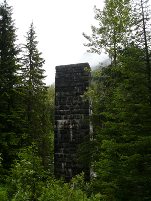 Glacier NP
Pfeiler einer alten Zugbrücke
