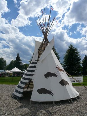 Tipi beim Powwow in Cody, Wyoming
